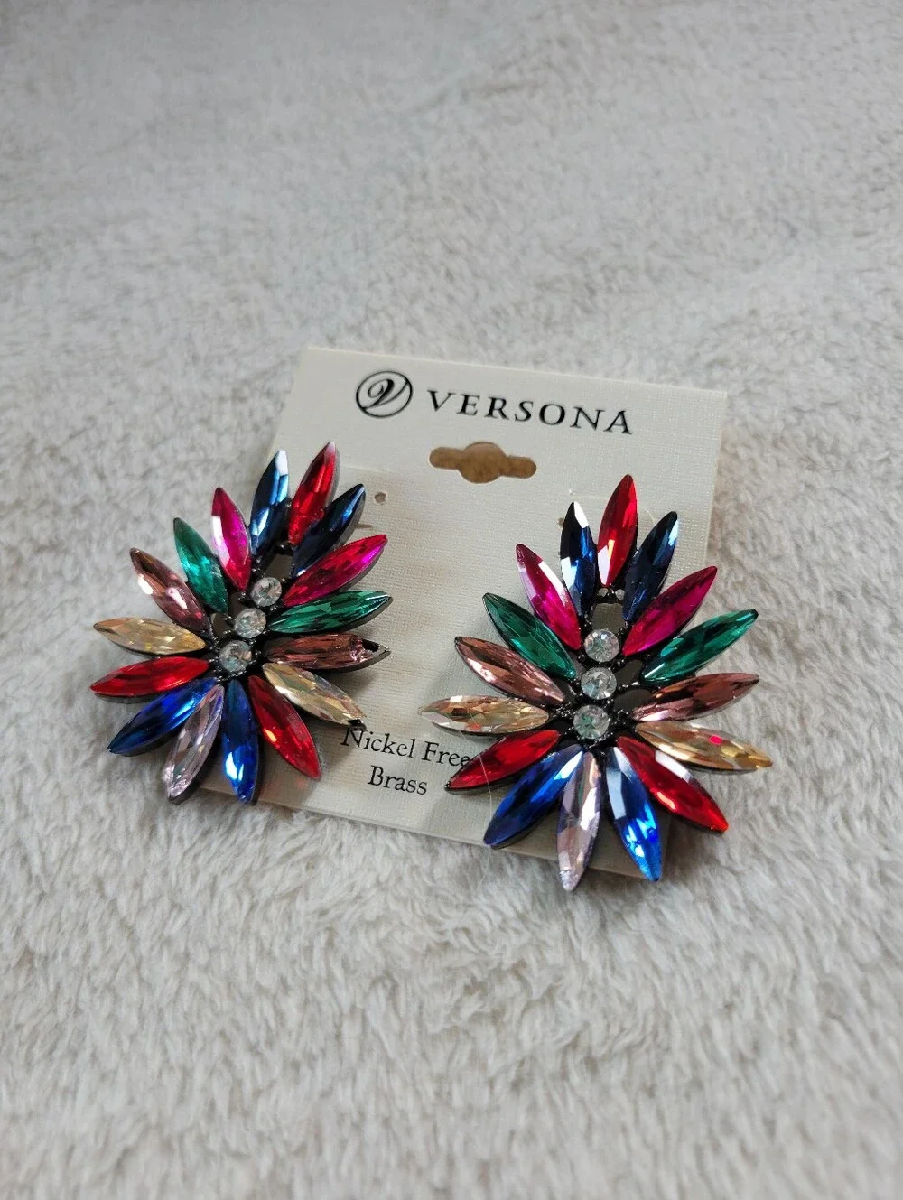 Versona | NWOT Pretty Rainbow Crystal Floral Burst Stud Earrings